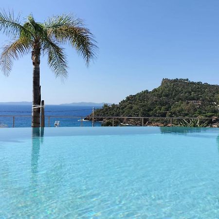 Aparthotel Les Lauriers Roses Le Le Rayol-Canadel-sur-Mer Zewnętrze zdjęcie