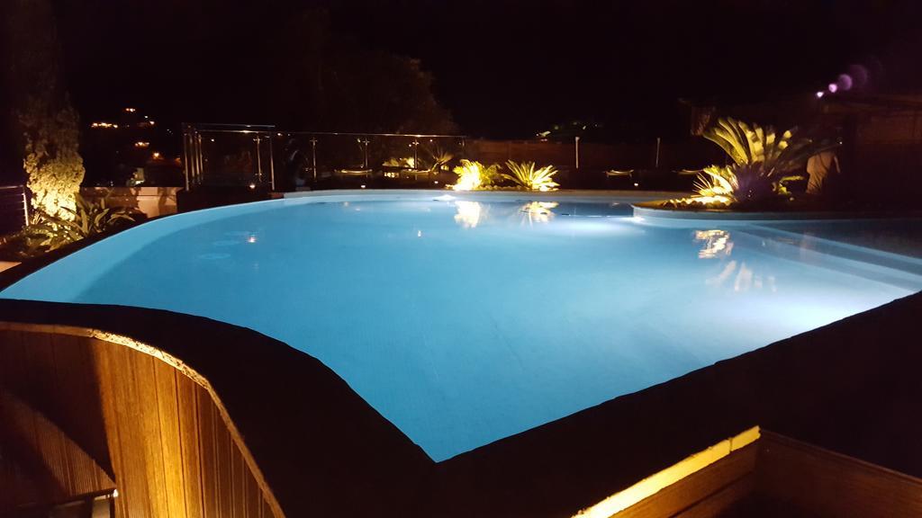Aparthotel Les Lauriers Roses Le Le Rayol-Canadel-sur-Mer Zewnętrze zdjęcie