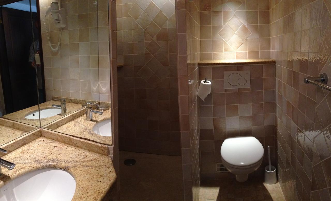 Aparthotel Les Lauriers Roses Le Le Rayol-Canadel-sur-Mer Pokój zdjęcie